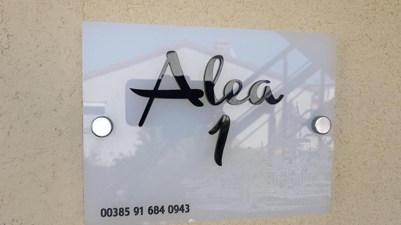 Apartments Alea โรวีน ภายนอก รูปภาพ